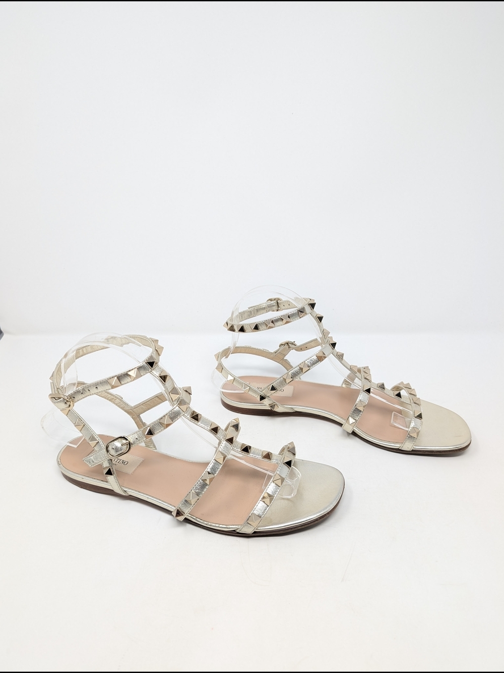 Valentino Garavani Gold Metallic RockStud Gladiator Flat Sandals Size 38.5